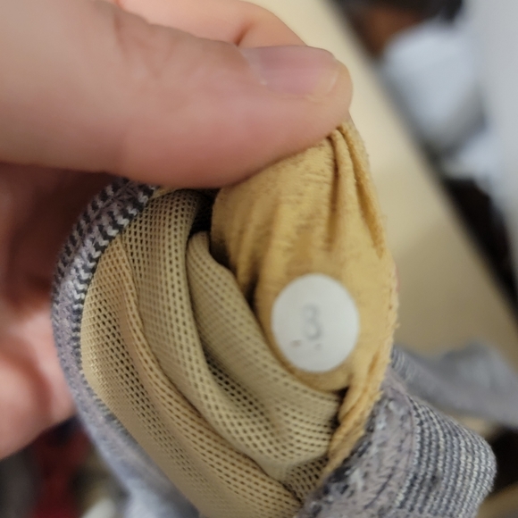 🦋2/$25🦋 Lululemon Practice Freely tank size 8 - Picture 6 of 6